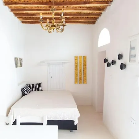 Дом отдыха Twin House In Lefkes Ii *
